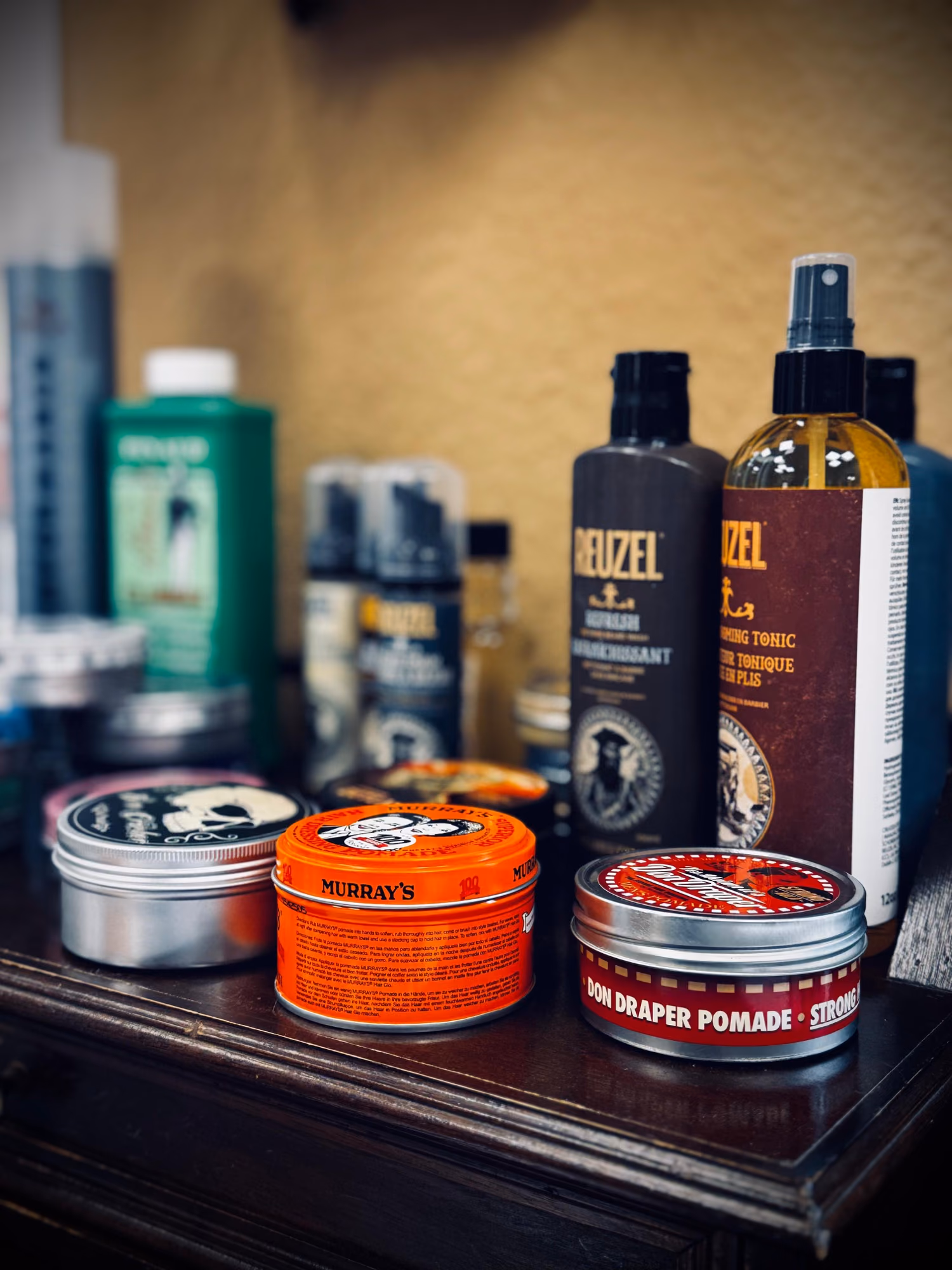 Pomaden und Pflegeprodukte für Haar und Bart